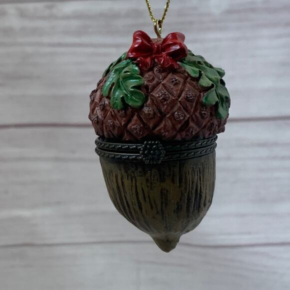 Vintage Acorn Trinket Box Christmas Tree Ornament - Picture 14 of 16